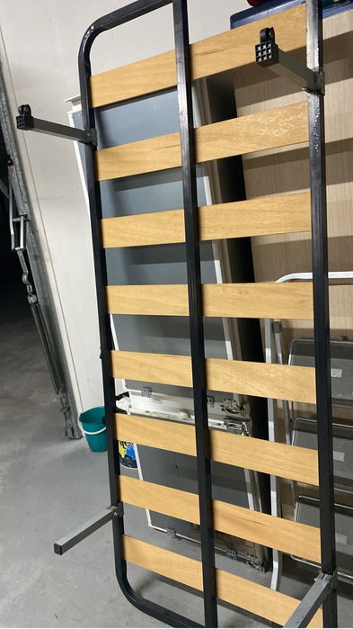 Estrado para cama com 4 pés