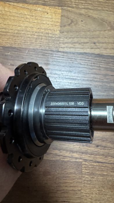Komplet piast Shimano XTR M9110 M9111