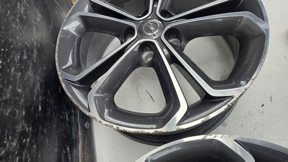 FA024 alufelgi opel 7x17" Ronal 2789 5x 110 ET44 felgi używane