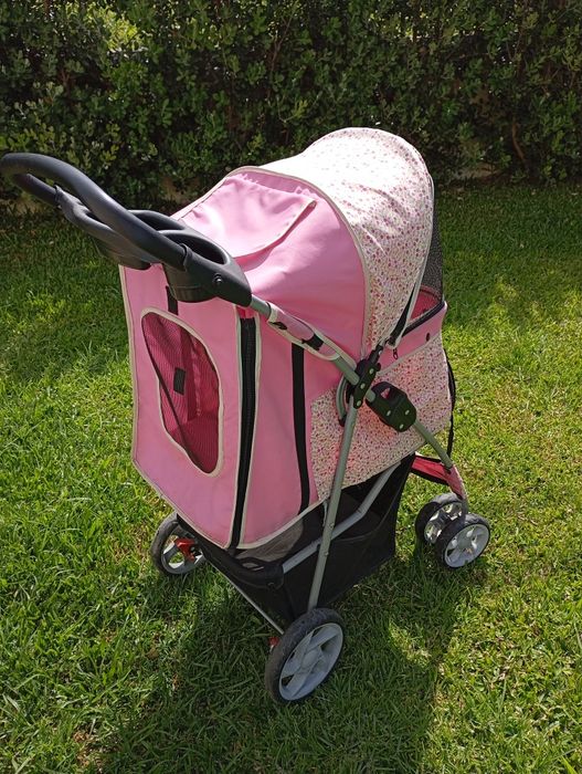 Carrinho de passeio de gatos ou cães
