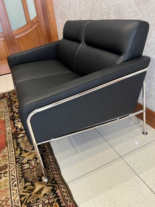 Fotel wzór Fritz Hansen Series 3300