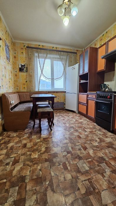 Актуально! Посуточно,почасово,1-ая квартира Хортицкое Шоссе, Рубана.