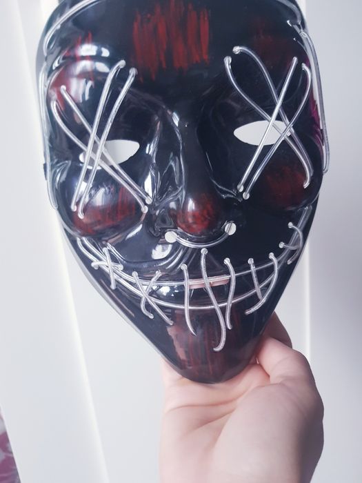 Maska na twarz Halloween marki Pepco .