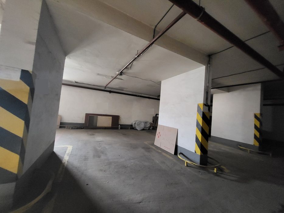 Без% Паркомісця в підземному паркінгу Новобудова метро Академмістечко