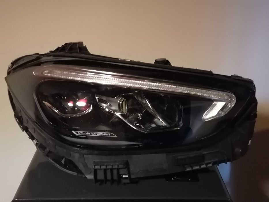 Farol Mercedes classe C w206 led ótica óptica