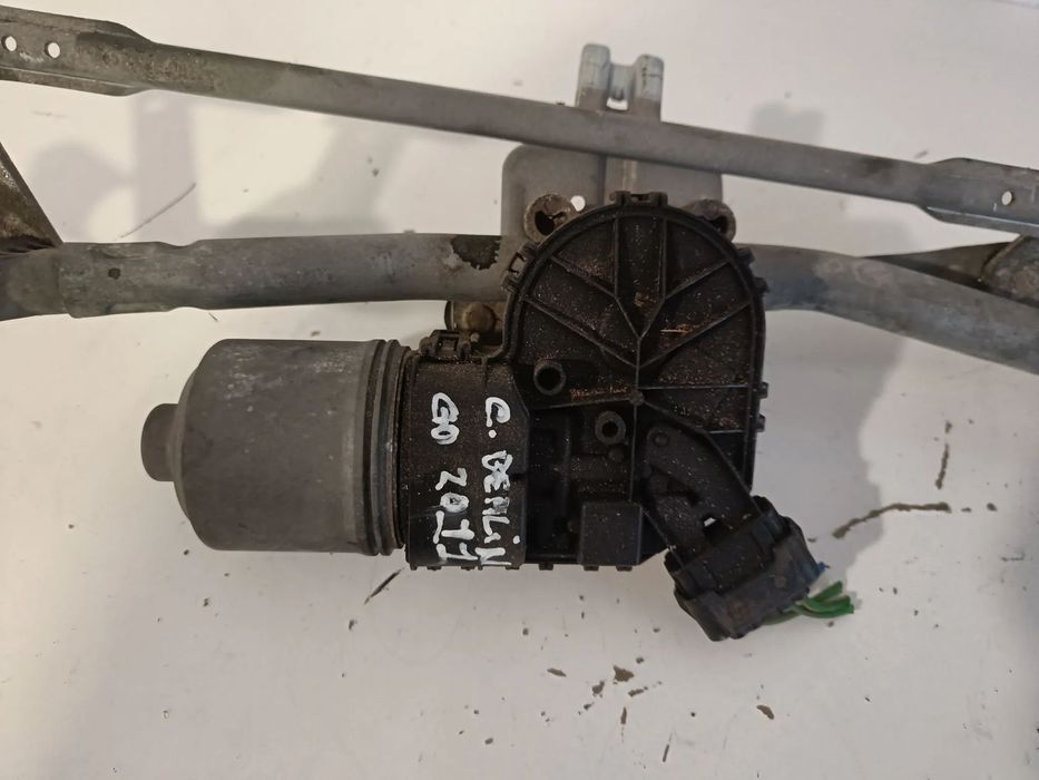 Motor limpa vidros Citroen Berlingo 2011 / Peugeot partner 2011