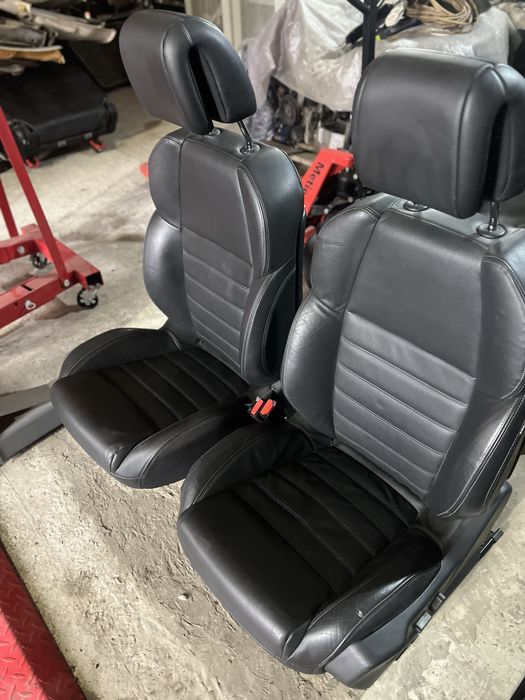 Шкіряний салон пежо 508