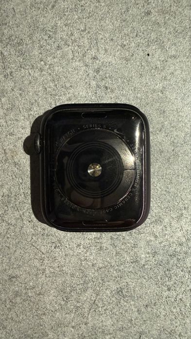 Apple Watch Series 5 44mm