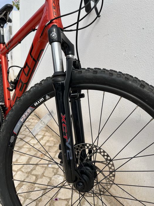 Bicicleta Felt Q520