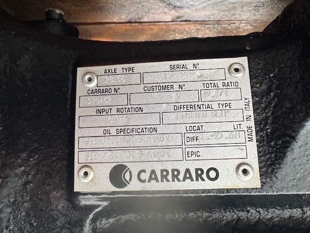 CARRARO 2832m  oś napędowa nowa