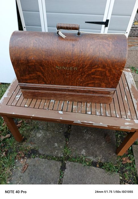 Sprzedam maszynę do szycia Singer