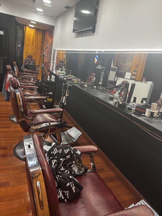 Alugo Cadeira Barbeiro