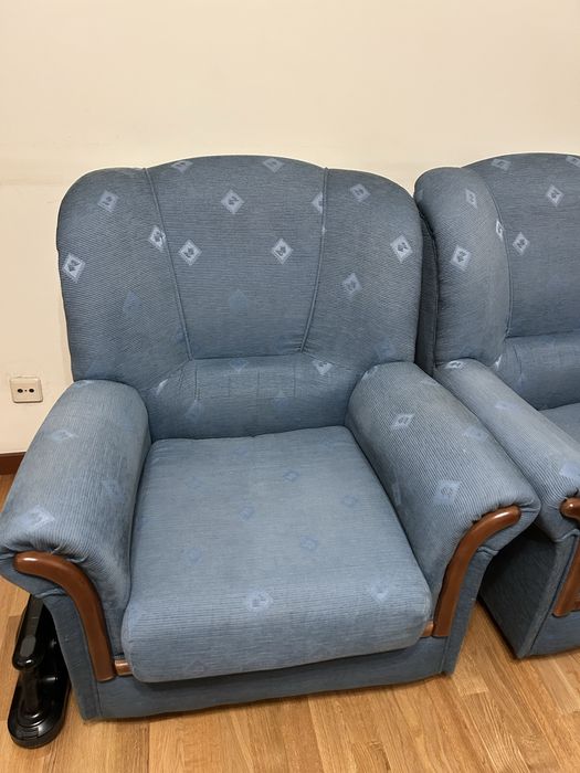 Conjunto sofá cama + 2 individuais