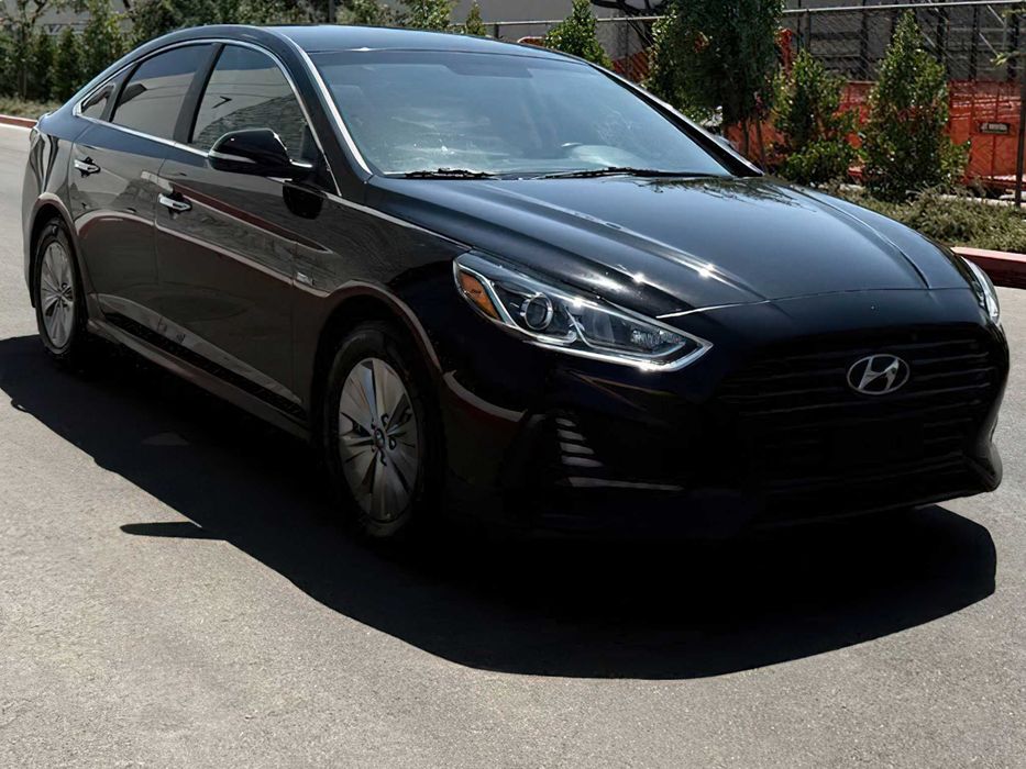 Hyundai Sonata Hyb Limited      2018