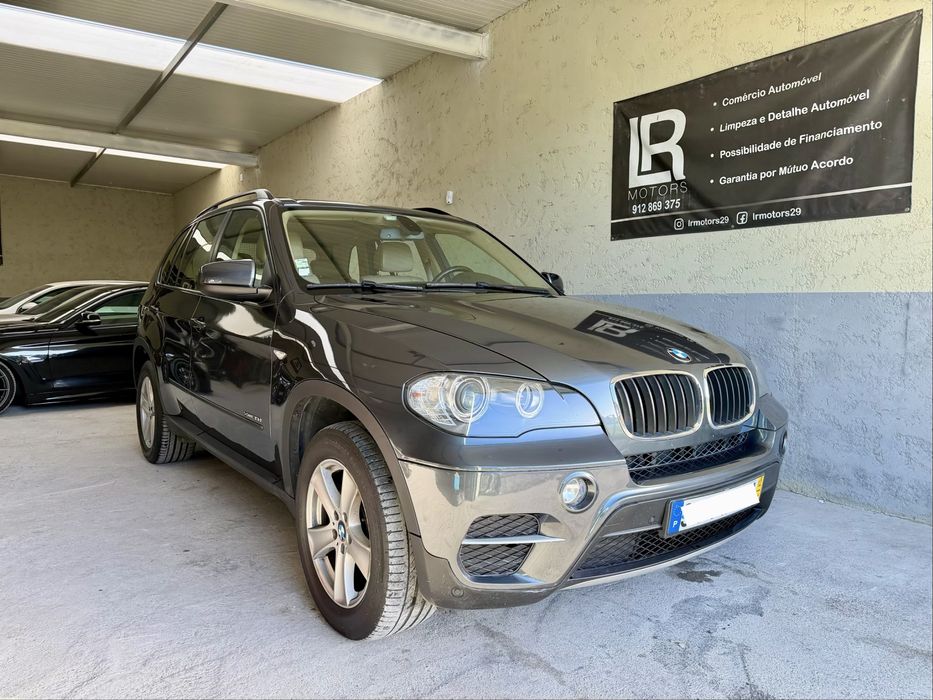 BMW X5 3.0d xDrive 7 lugares - Desde 269€ Mês