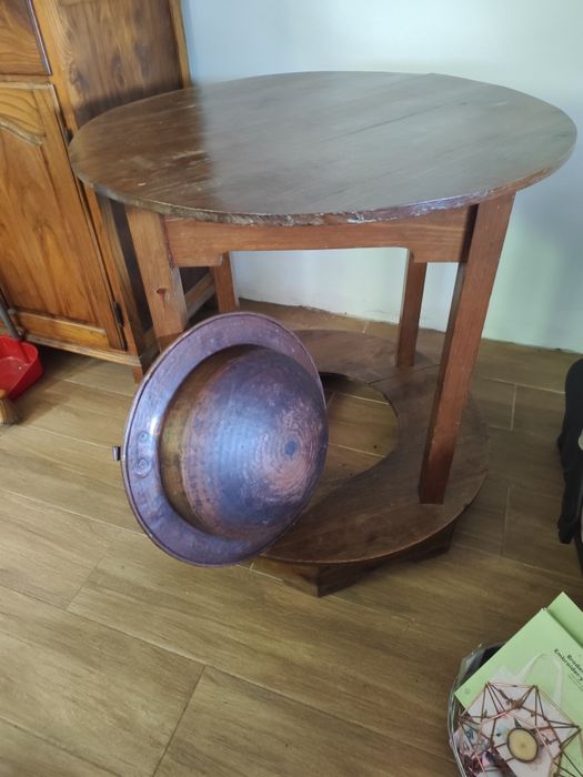 Mesa com braseira