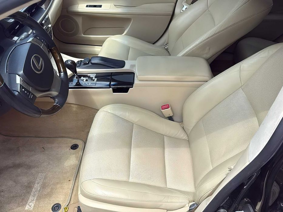 Lexus ES 350      2015