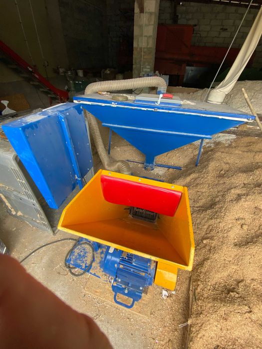 młyn bijakowy  MB 11KW