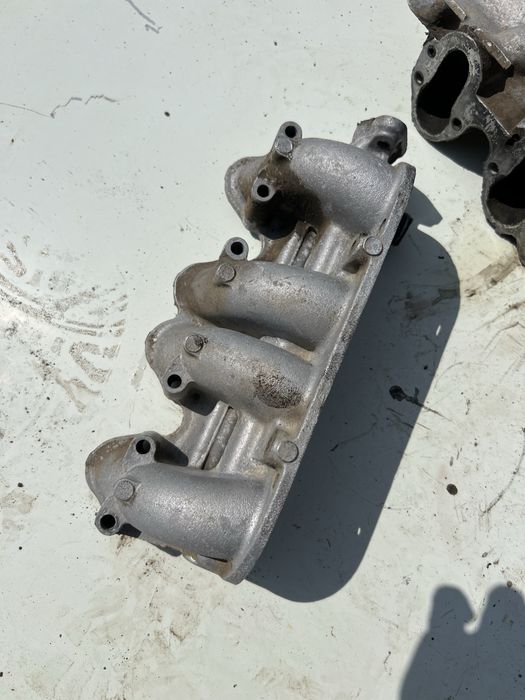 Впускний колектор Seat Toledo1 Впускний колектор Seat Toledo I 1.6 бензин Volkswagen Golf 3 Vento Passat B4 Audi 80 B4 Skoda Felicia