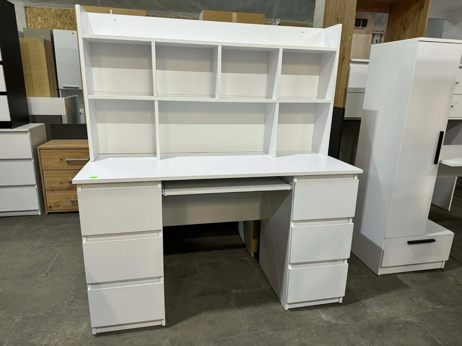 Wyprzedaż mebli outletowych!