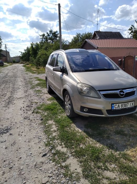 Опель зафіра б 1.9 дизель