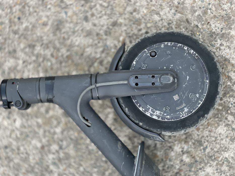 Електросамокат м365