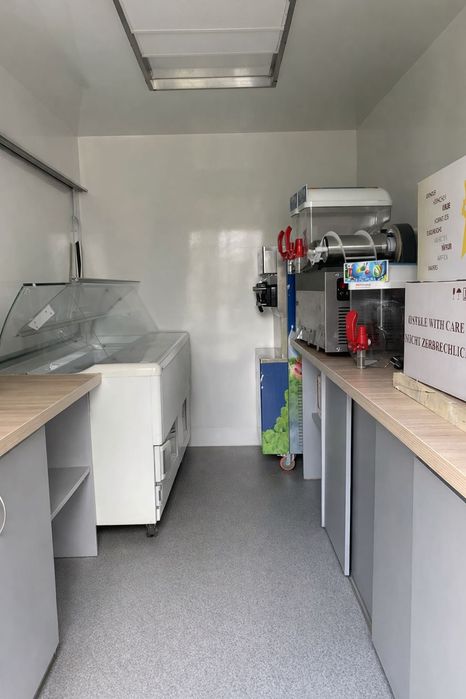 Przyczepa do sprzedaży lodów