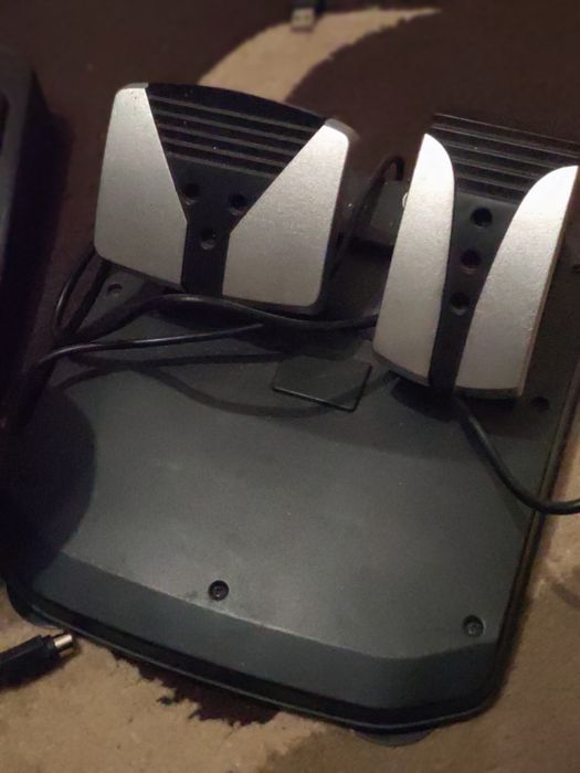 Ігрове кермо Manta