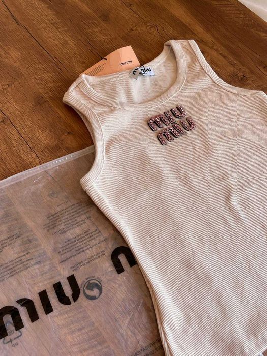 Top Miu Miu Rosa Com Letras Mulher