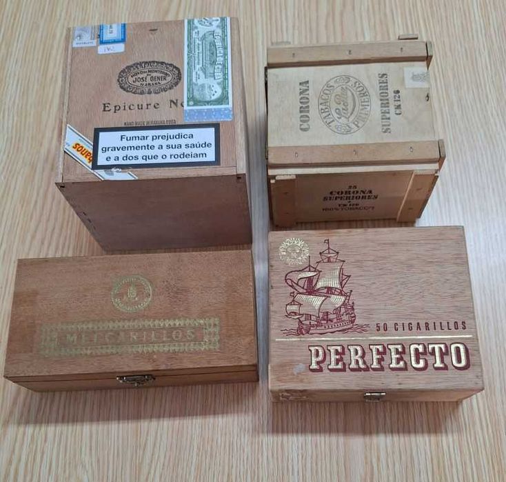 Lote 4 Caixas de Charutos Vazias em madeira-de Coleção