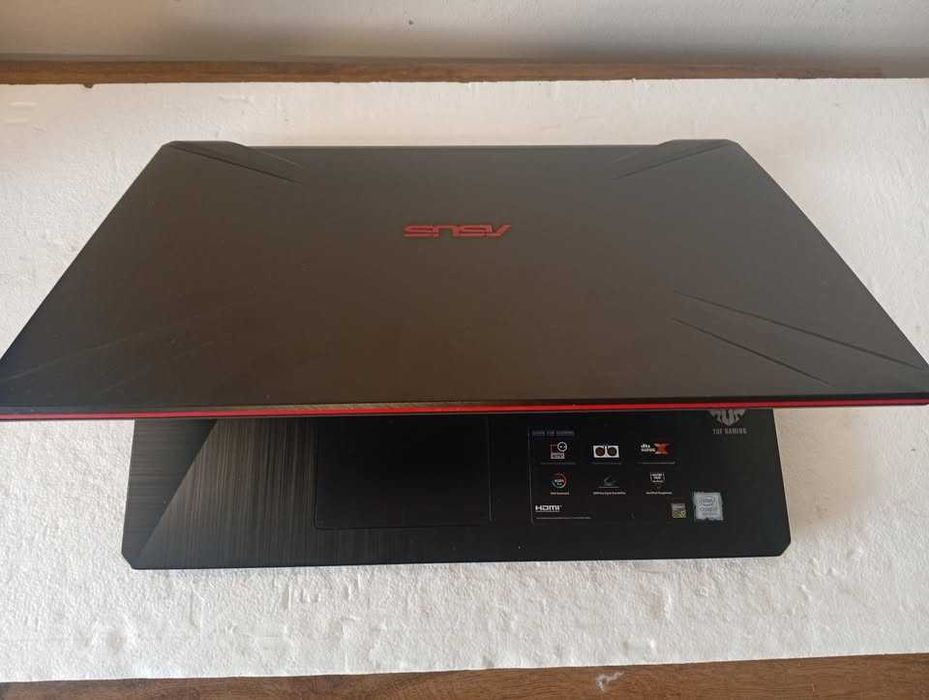 Gaming Asus TUF i7 8750H + 24GB RAM + GTX1050Ti + SSD + HDD