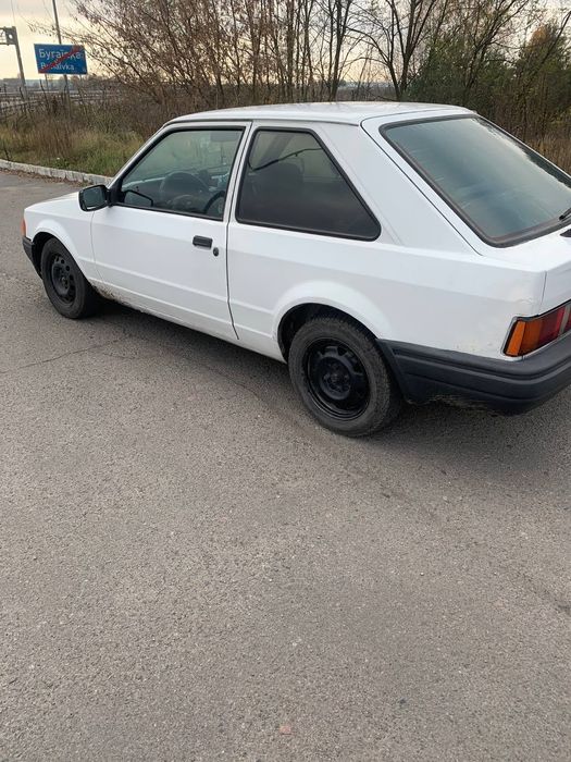 Ford Escort 1.3л