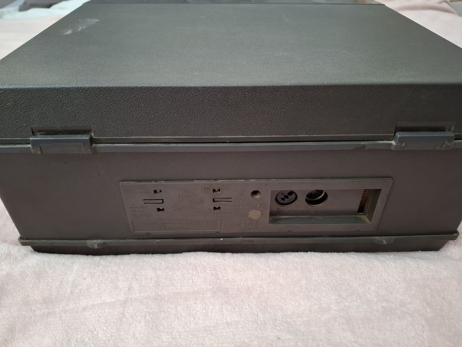 Magnetofon szpulowy ZK120T
