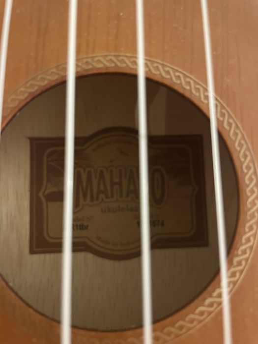 Ukelele como novo
