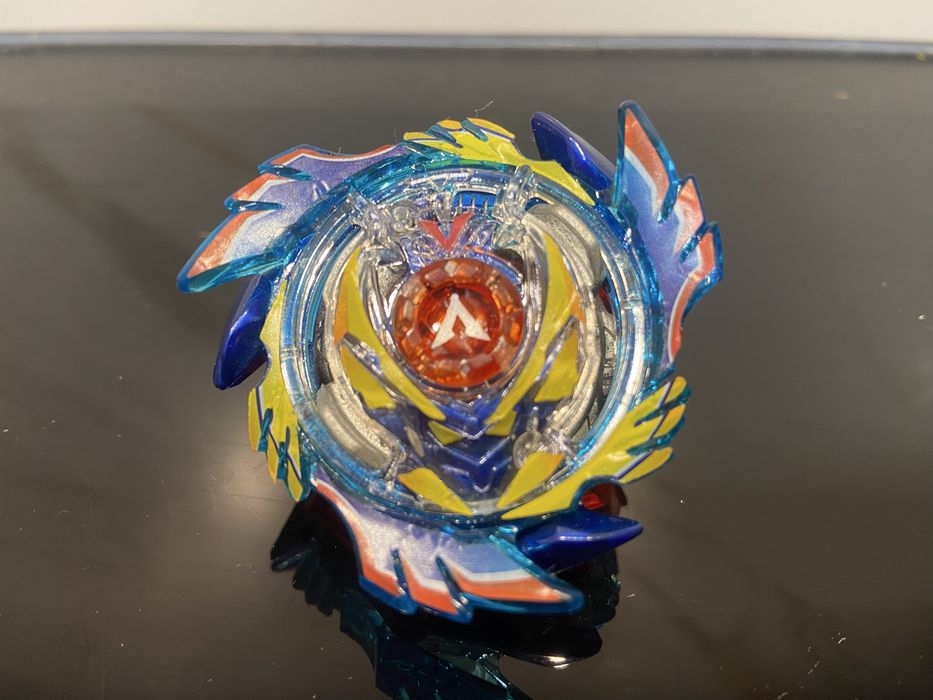Beyblade Burst B-73 God Valkyrie