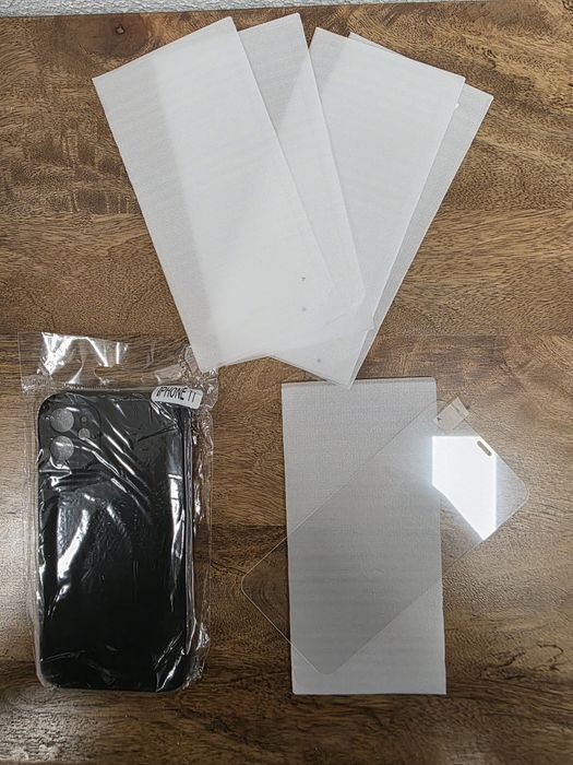 Carregador iPhone 11 + capa + vidros temperados