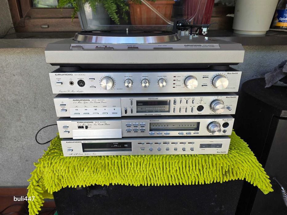 piękna wieża grundig vintage