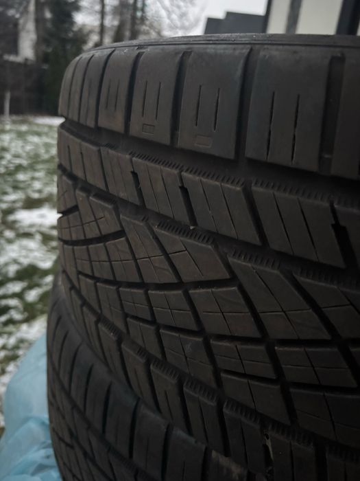 Продам  Continental 275/40/22 в отличном состоянии