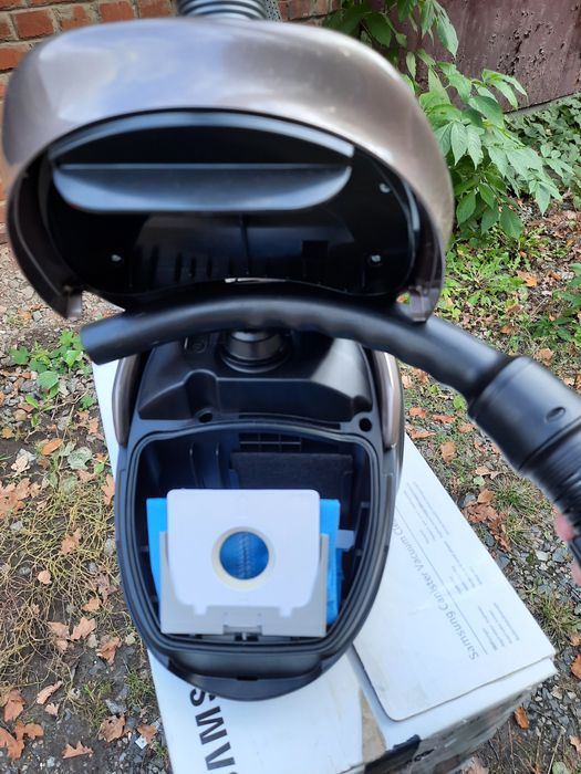 Пилосос Samsung SC07M25M9WD