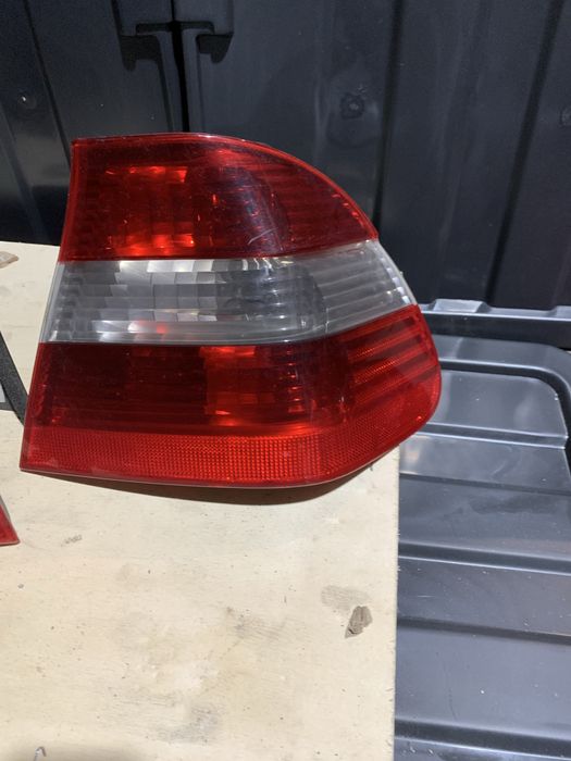 Farolim tras direito BMW E46