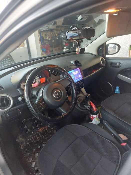 Vendo mazda 2 bifuel