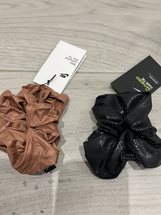 Nike большая резинка для волос