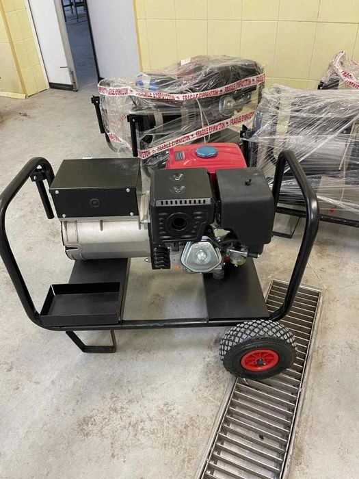 Генератор HZB MIYAKE BK13КЕ +8KVA/M avr: 55 000 грн. - Генераторы