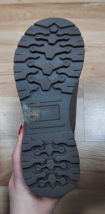 Buty zimowe brązowe, ocieplane, rozmiar: 37, NOWE