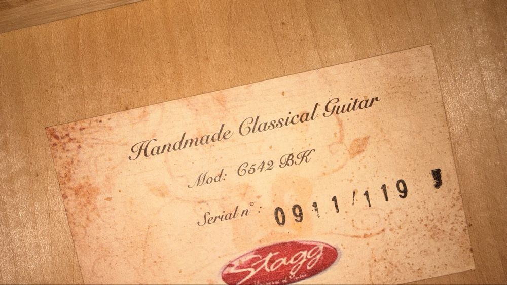 Guitarra clássica Stagg, modelo C542 BK
