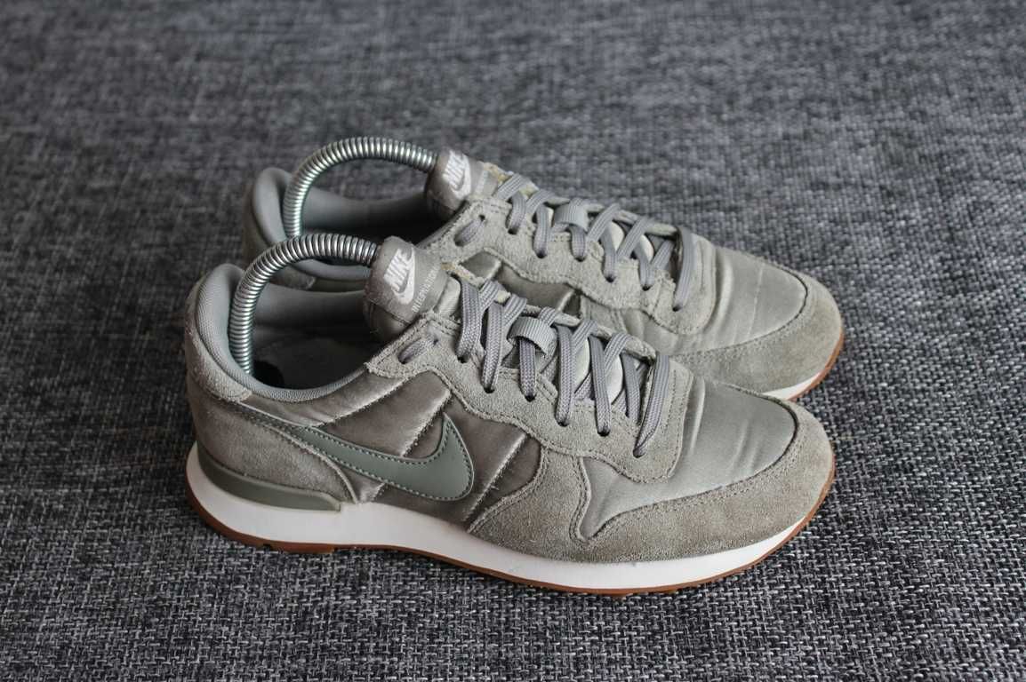 Nike internationalist olx sale