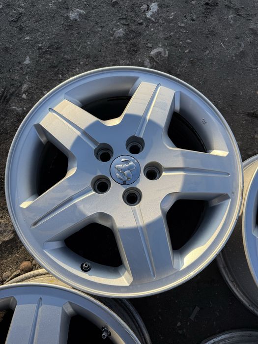 Felgi aluminiowe 5x114,3 17x6,5j et39 Dodge Chrysler