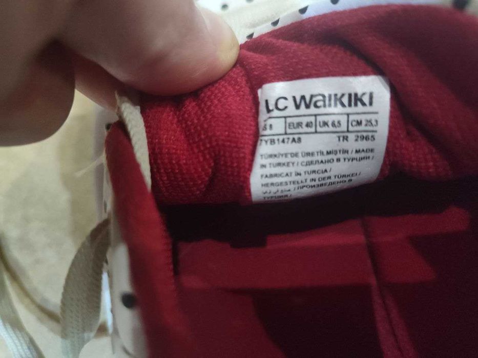 Женские кроссовки LC Waikiki
