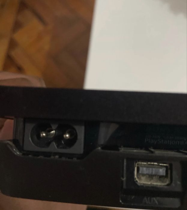 Vendo Ps4 slim  500gb em perfeito estado