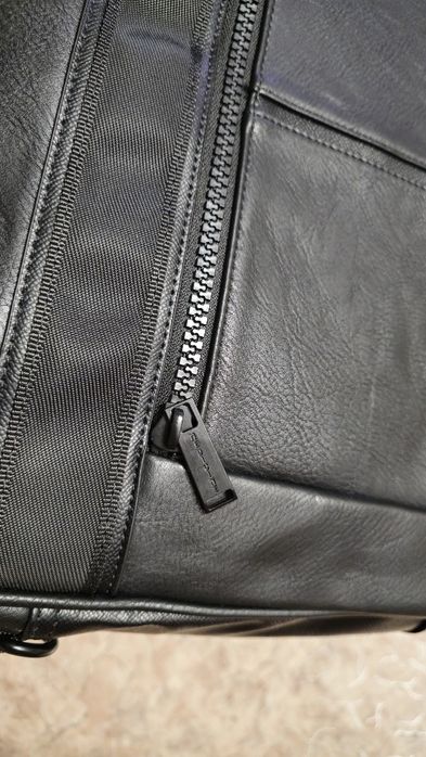 Мужская кожаная сумка для ноутбука Medicine